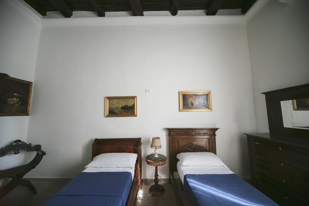 Area Angioina Suites Naples Exterior photo